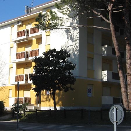 Condominio Ginestra Lignano Sabbiadoro Bilik gambar